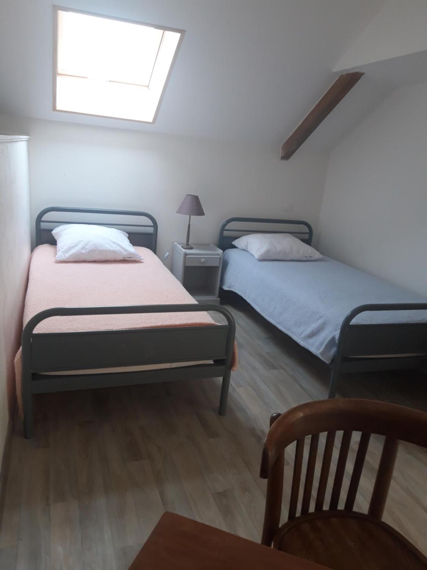 Le Petit Lustucru Villa Saint-Martin-des-Champs  Ruang foto